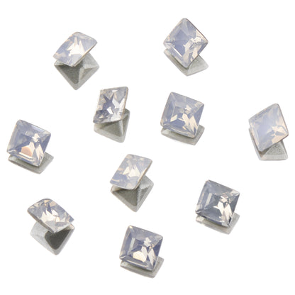 CRYSTALS - POINTED BACK - Square 4mm/6mm