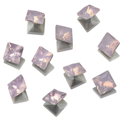 CRYSTALS - POINTED BACK - Square 4mm/6mm